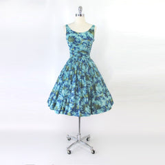 vintage 50s fit flare full skirt party dress front