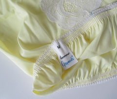 Vintage 50's Sunny Yellow White Lace Bloomer Panty 36 NWT - Bombshell Bettys Vintage