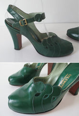 Vintage 40's Kelly Green Peep Toe Heels Shoes 8.5 - Bombshell Bettys Vintage