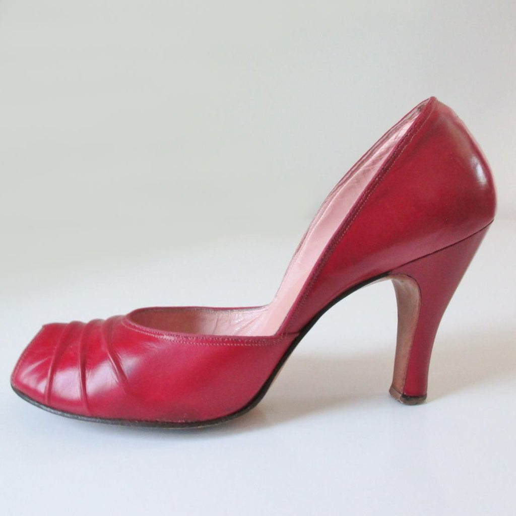 Vintage Red 50's Peep Toe Heels Shoes 8 - Bombshell Bettys Vintage