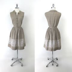 Vintage 50s Plaid Embroidered Full Skirt Day Dress M