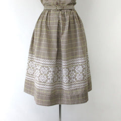 Vintage 50s Plaid Embroidered Full Skirt Day Dress M