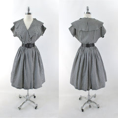vintage 50s full skirt day black white gingham houndstooth  shawl collar medium dress bombshell bettys vintage full