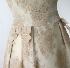 Vintage 50s 60s Champagne & Lace Party Dress M