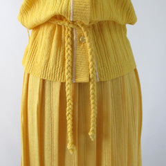 • Vintage 70s Yellow Knit Sweater Top Skirt Matching Belt Set S