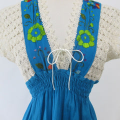 • Vintage Crochet & Embroidered Peasant Top Blouse S