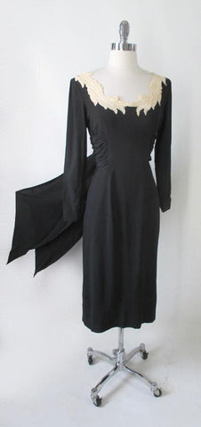Vintage 50's Eisenberg Original Vintage Black Crepe & Lace Evening Cocktail Dress S