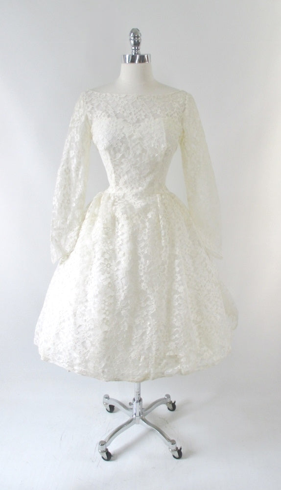 Vintage 60's Ivory White Lace Full Skirt Wedding Dress M - Bombshell Bettys Vintage