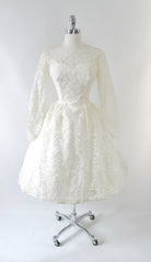 Vintage 60's Ivory White Lace Full Skirt Wedding Dress M - Bombshell Bettys Vintage