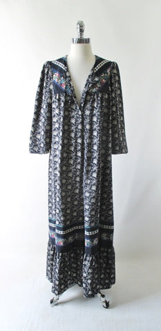 • Vintage 70's Hawaiian Rayon Kaftan / Caftan Tunic Dress