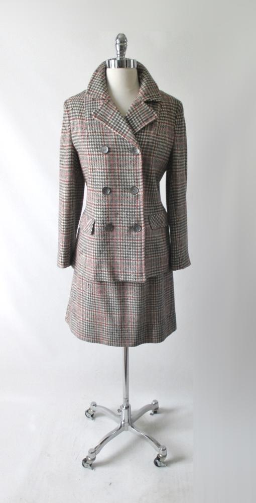 Vintage 70s Seaton Hall Houndstooth Plaid Stripe 3 Piece Suit M - Bombshell Bettys Vintage