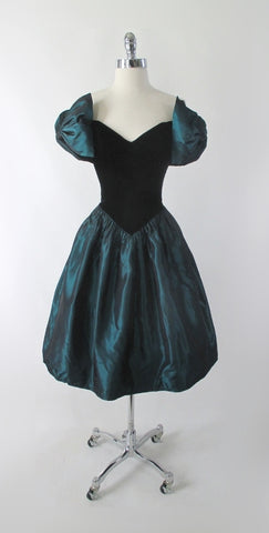 Vintage 80s Gunne Sax Off-The-Shoulder Full Skirt Party Dress XS