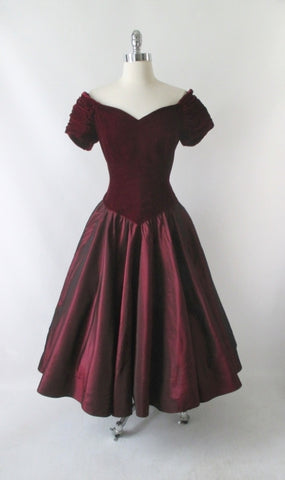• Vintage 80's / 50's Style Red Velvet Taffeta Full Skirt Party Dress L