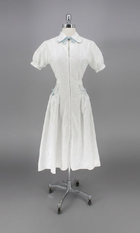 Vintage 50s White & Blue House Dress / Dressing Gown S