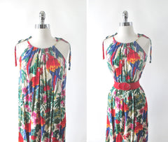 vintage 70s 80s tropical rayon parrot print  shift tent trapeze sundress summer dress bodice