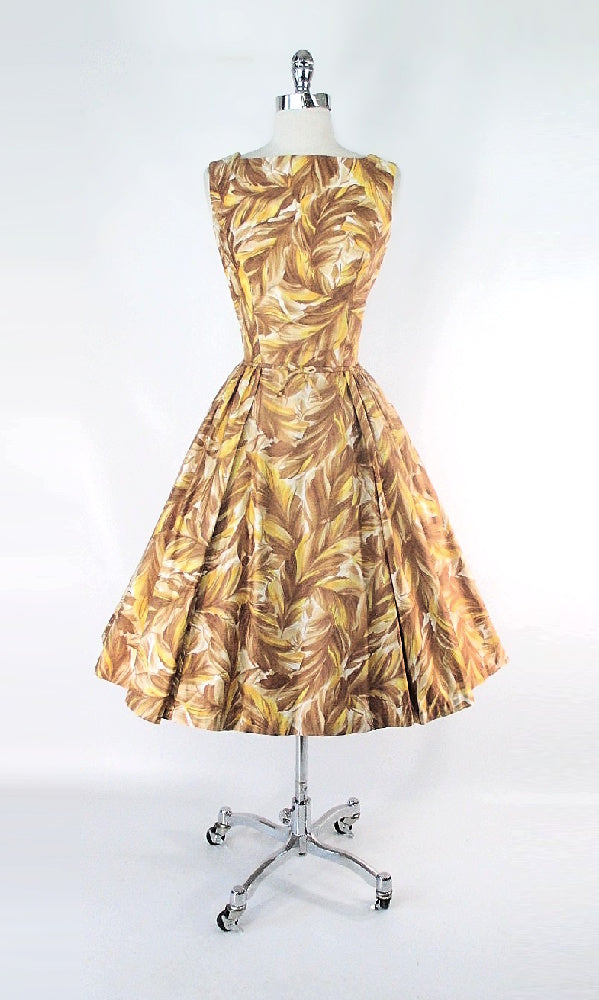 Vintage 50's Golden Leaves Kamehameha Hawaiian Dress M