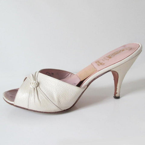 Vintage 50's White Wedding Rosette Springolator Heels Shoes 8 / 8.5 M
