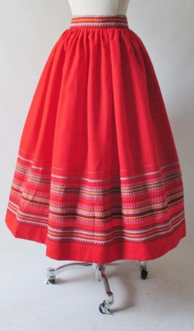 Vintage 50's Red Embroidered Full Swing Skirt S