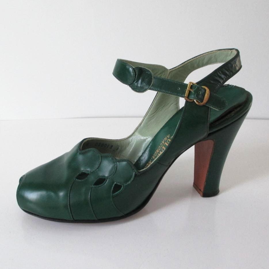 Vintage 40's Kelly Green Peep Toe Heels Shoes 8.5 - Bombshell Bettys Vintage