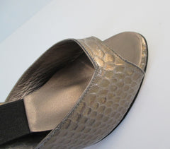 • Vintage Golden Bronze Snakeskin Springolators Heels Shoes 7 - Bombshell Bettys Vintage