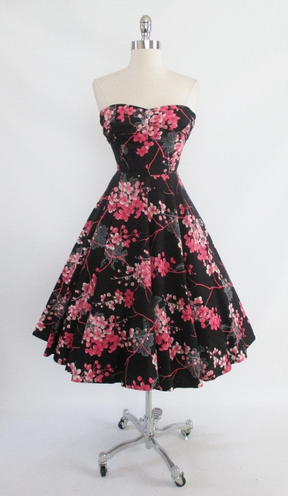 • Vintage 50's  Black /  Pink Plumeria Kamehameha Hawaiian Halter Full Skirt Swing Dress - Bombshell Bettys Vintage