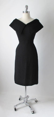 • Vintage 50's Black Kimberly Knits Big Collar Fitted Knit Wiggle Sweater Dress M