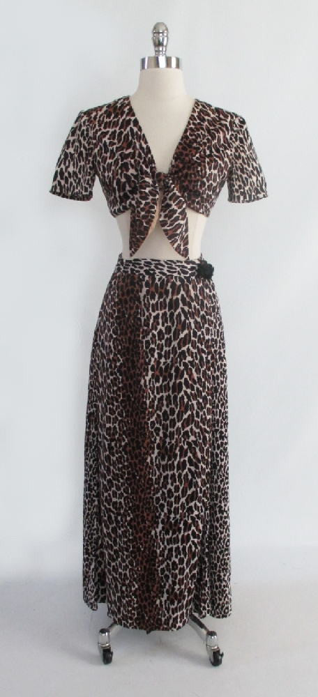 • Vintage 60's Leopard Print Tie Bra Top and Long Wrap Skirt Nightgown Lounge set XS - Bombshell Bettys Vintage