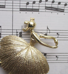 Vintage Ballerina Gold Brooch Pin - Bombshell Bettys Vintage