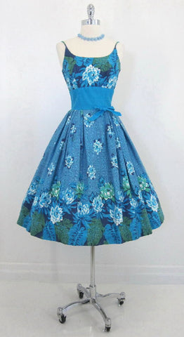 • Vintage 50's Hawaiian Kamehameha Aqua Floral Full Swing Skirt Summer Dress S