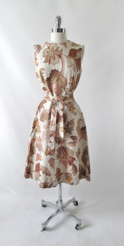 Vintage 60's Acorns & Autumn Leaves Tapestry Shift Dress M