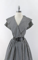 vintage 50s full skirt day black white gingham houndstooth  shawl collar medium dress bombshell bettys vintage bodice