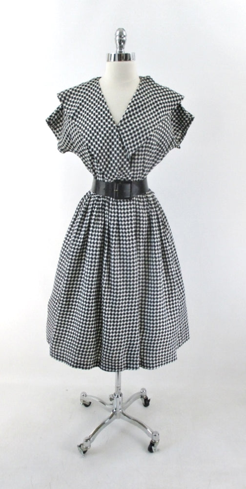 vintage 50s full skirt day black white gingham houndstooth  shawl collar medium dress bombshell bettys vintage gallery