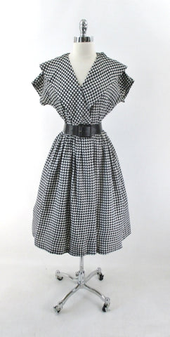 Vintage 50s Black White Shawl Collar Full Skirt Day Dress M