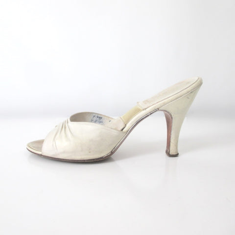 Vintage 50s White Springolator Heels Shoes 8.5