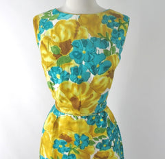 Vintage 60s Classic Floral Malia Hawaiian Sheath Dress M - Bombshell Bettys Vintage