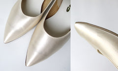 Vintage 80s Ivory White Satin Dyable Wedding Party Kitten Heels / Shoes 8