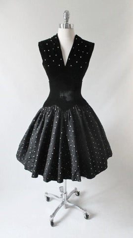 • Vintage 50's Black Velvet Pearl & Flocked Starburst Party Dress M