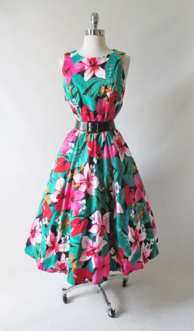 • Vintage 80's / 50's Inspired Tropical Flowers Full Skirt Day Dress