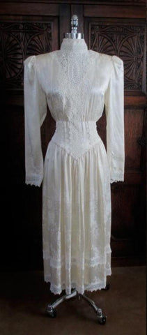• Vintage 80's Gunne Sax Silk Tea Dress M